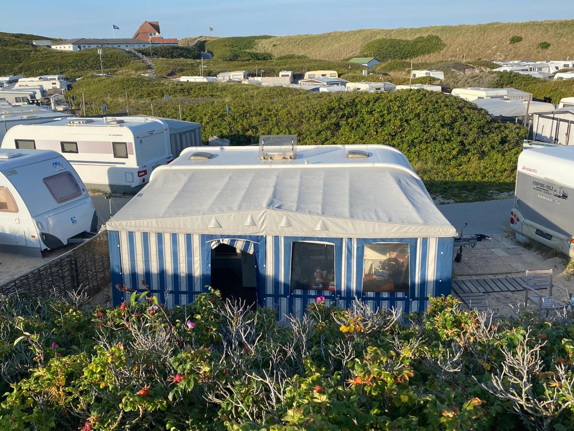 Wohnwagenvermietung Hoernum / Sylt Buitenkant foto