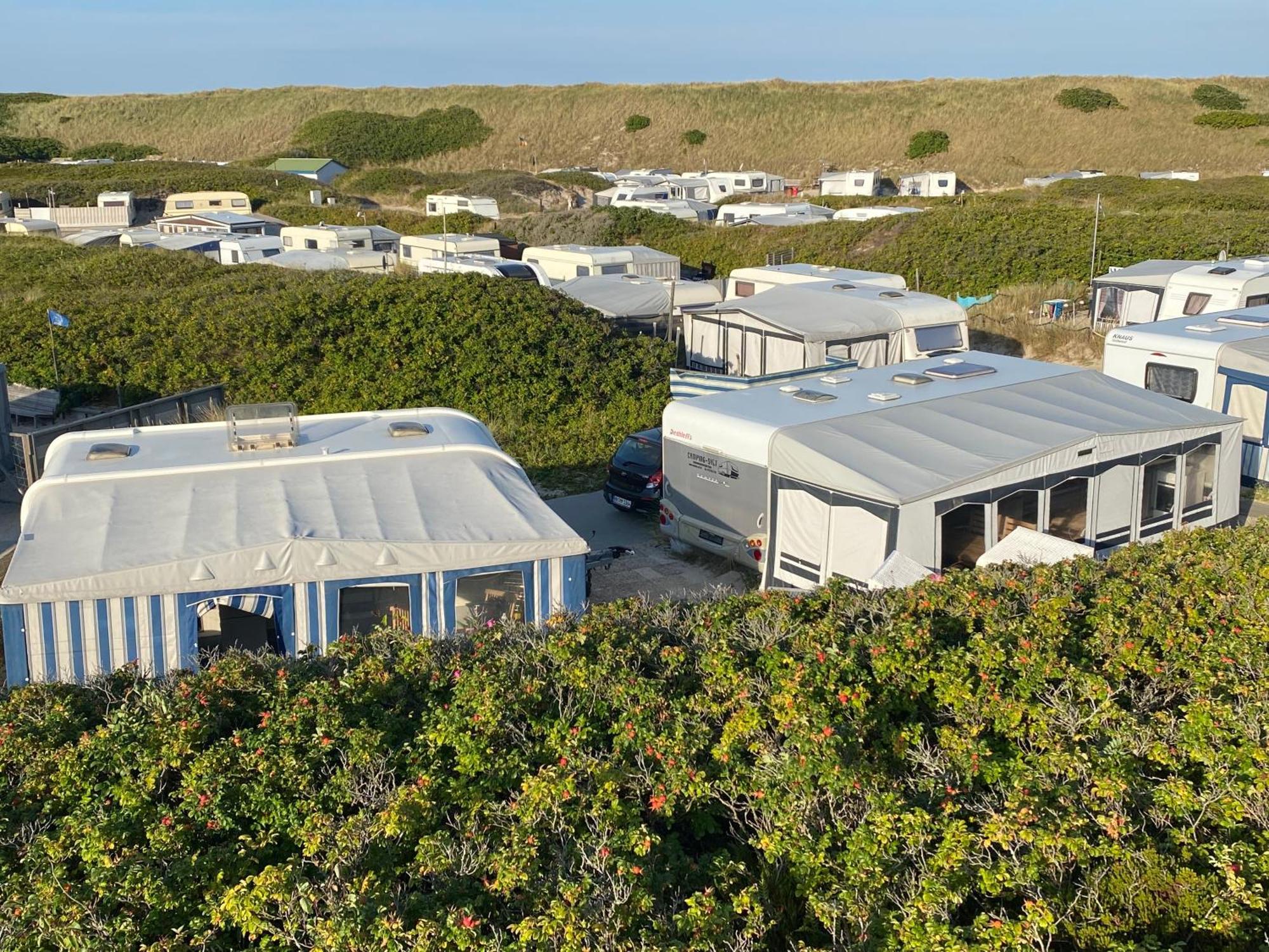 Wohnwagenvermietung Hoernum / Sylt Buitenkant foto